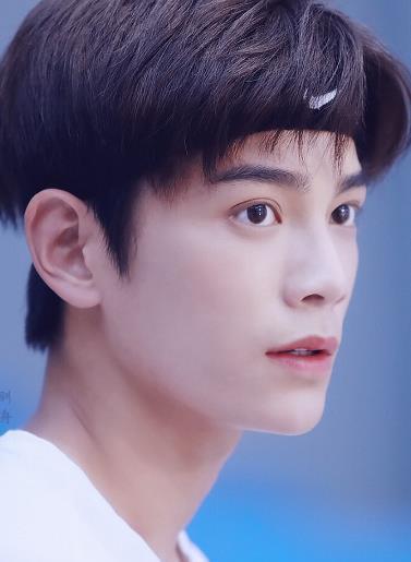 圈内人爆料丁禹兮视频,圈内人揭秘幕后真相  第2张